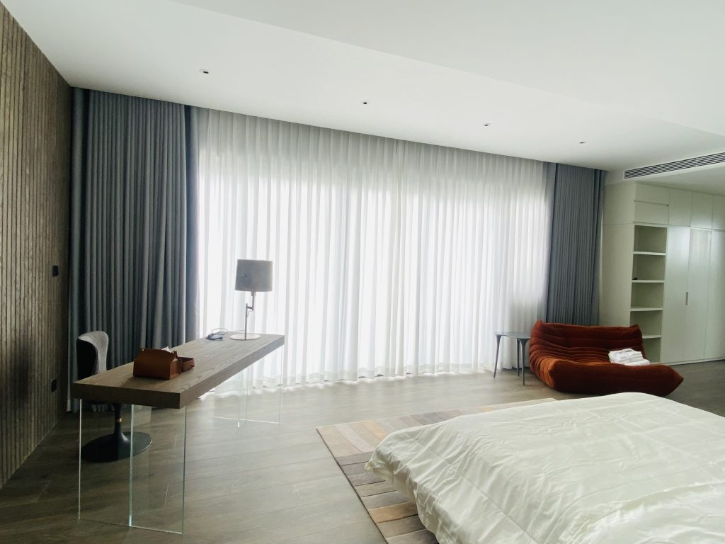 Chọn rèm cửa cao cấp TP.HCM – Bí quyết từ Rèm Thu Huyền, đơn vị thi công uy tín nhiều công trình 2 Novaworld Ho Tram