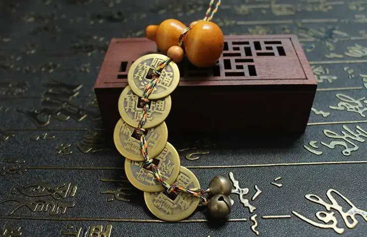 Chuỗi ngũ đế tiền phong thủy treo rèm cửa giúp chiêu tài lộc